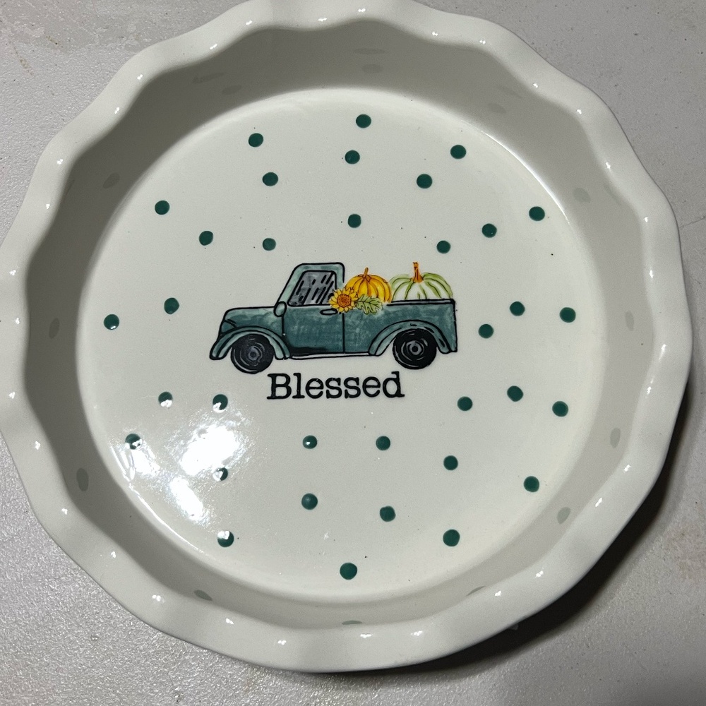 Pie Dish w/Cake Cutter